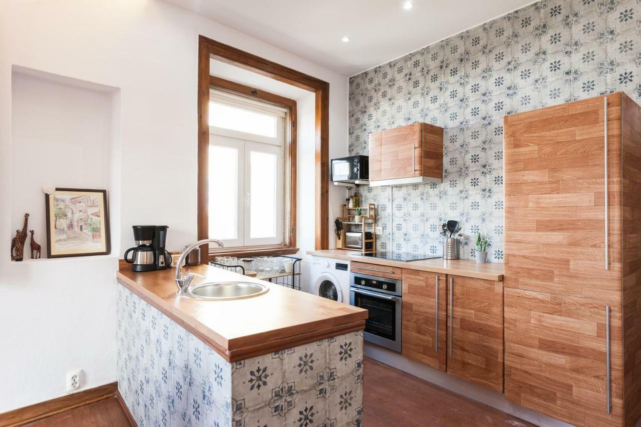 Rossio Vintage Two-Bedroom Apartment - By Lu Holidays Лиссабон Экстерьер фото